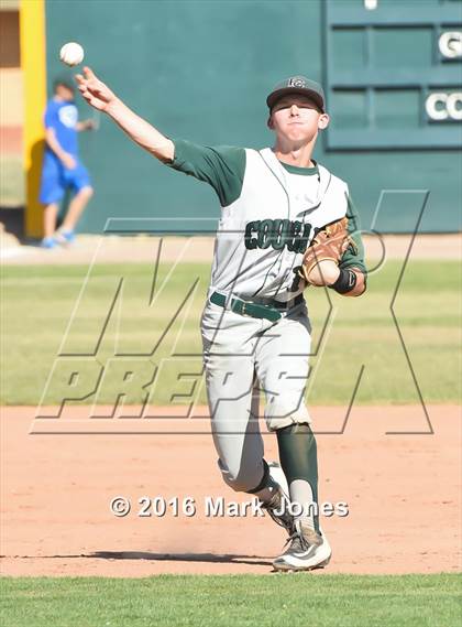 Thumbnail 2 in Ray vs. Phoenix Christian (Salt River/Chandler Prep Tournament) photogallery.