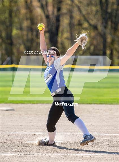 Thumbnail 1 in Thornton Academy @ Kennebunk photogallery.