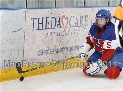 Thumbnail 3 in Manitowoc United @ Oshkosh Ice Hawks  photogallery.