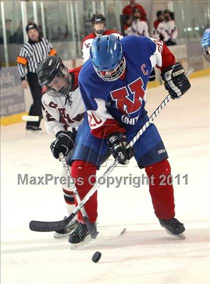 Thumbnail 3 in Manitowoc United @ Oshkosh Ice Hawks  photogallery.