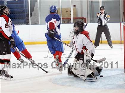Thumbnail 1 in Manitowoc United @ Oshkosh Ice Hawks  photogallery.