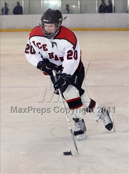 Thumbnail 3 in Manitowoc United @ Oshkosh Ice Hawks  photogallery.