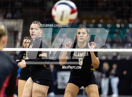 Thumbnail 1 in Alamosa vs. Eaton (CHSAA 3A Final) photogallery.