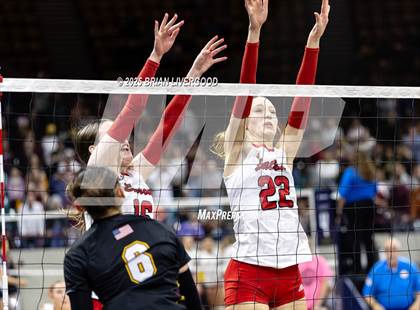 Thumbnail 2 in Alamosa vs. Eaton (CHSAA 3A Final) photogallery.