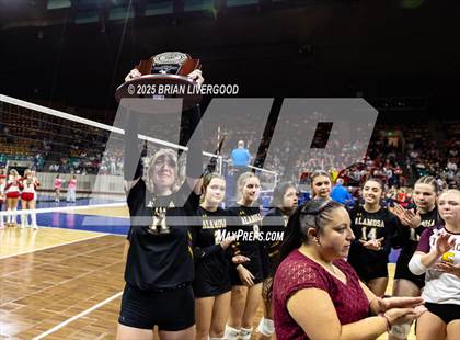 Thumbnail 2 in Alamosa vs. Eaton (CHSAA 3A Final) photogallery.