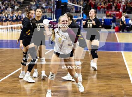Thumbnail 1 in Alamosa vs. Eaton (CHSAA 3A Final) photogallery.