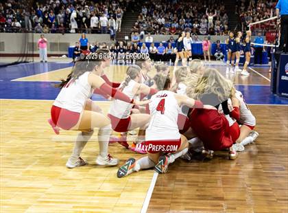 Thumbnail 1 in Alamosa vs. Eaton (CHSAA 3A Final) photogallery.