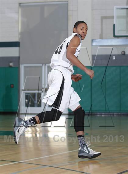Thumbnail 2 in Renaissance Academy vs. Mission Prep (MLK Showcase) photogallery.