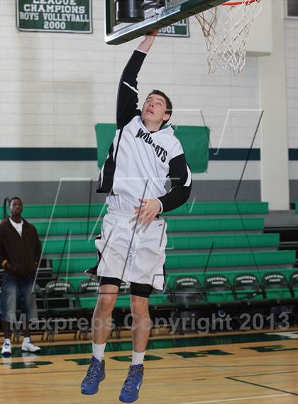 Thumbnail 2 in Renaissance Academy vs. Mission Prep (MLK Showcase) photogallery.