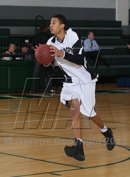 Thumbnail 1 in Renaissance Academy vs. Mission Prep (MLK Showcase) photogallery.
