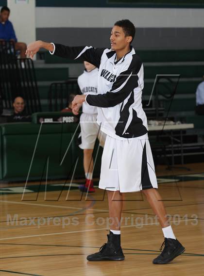 Thumbnail 3 in Renaissance Academy vs. Mission Prep (MLK Showcase) photogallery.