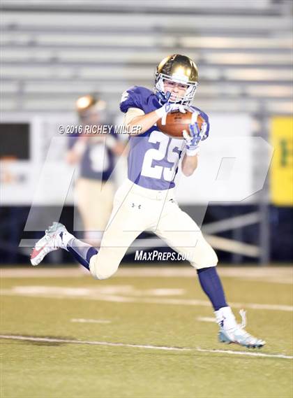 Thumbnail 2 in Shiloh Christian vs. Crossett photogallery.