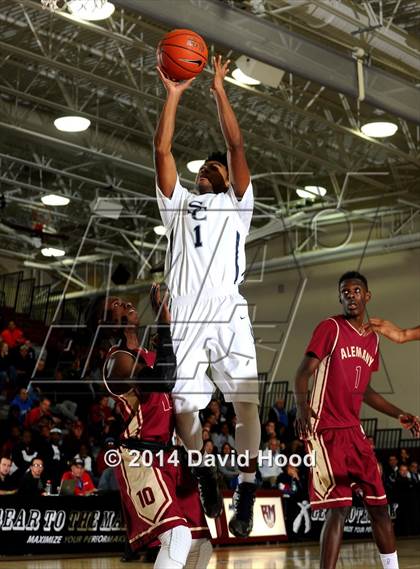 Thumbnail 1 in Alemany vs. Sierra Canyon (MaxPreps Holiday Classic) photogallery.