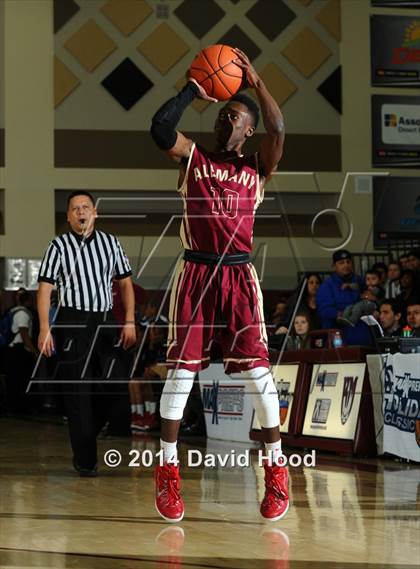 Thumbnail 2 in Alemany vs. Sierra Canyon (MaxPreps Holiday Classic) photogallery.