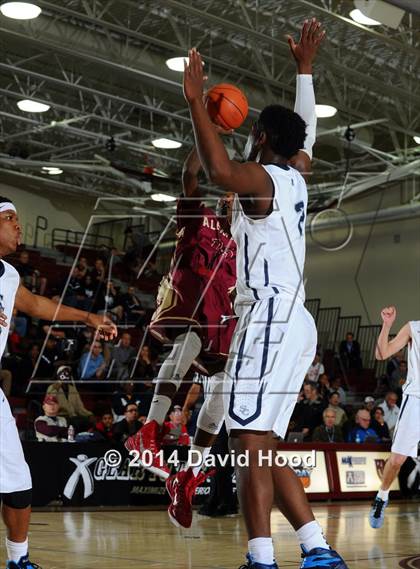 Thumbnail 2 in Alemany vs. Sierra Canyon (MaxPreps Holiday Classic) photogallery.
