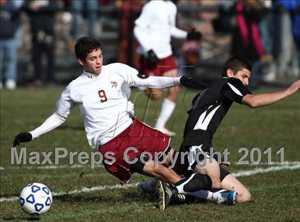 Thumbnail 3 in Pittsford Mendon vs Sayville (NYSPHSAA Class A Final) photogallery.