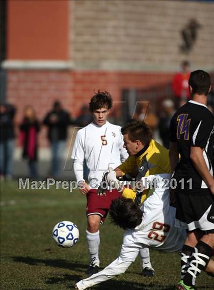Thumbnail 2 in Pittsford Mendon vs Sayville (NYSPHSAA Class A Final) photogallery.