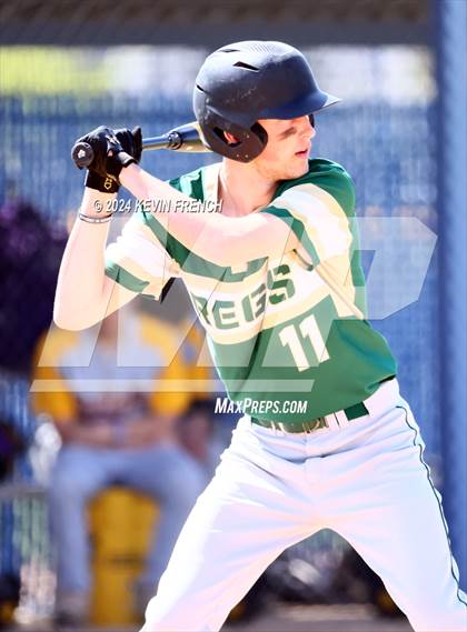 Thumbnail 2 in Regis vs Baker (Coach Bob National Invitational) photogallery.