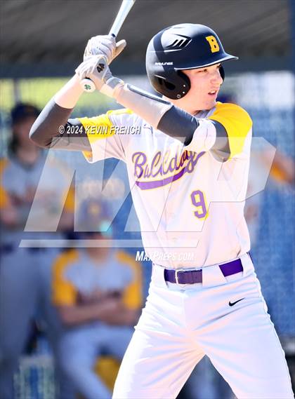Thumbnail 2 in Regis vs Baker (Coach Bob National Invitational) photogallery.