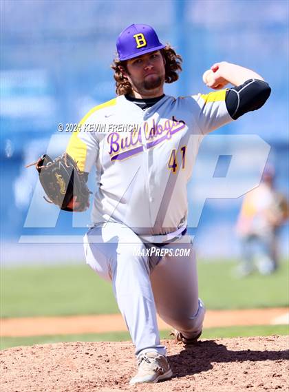 Thumbnail 2 in Regis vs Baker (Coach Bob National Invitational) photogallery.