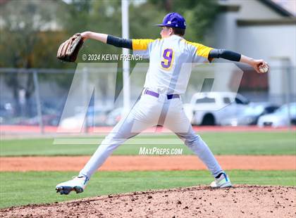 Thumbnail 1 in Regis vs Baker (Coach Bob National Invitational) photogallery.
