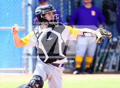 Thumbnail 2 in Regis vs Baker (Coach Bob National Invitational) photogallery.