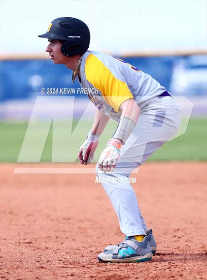 Thumbnail 3 in Regis vs Baker (Coach Bob National Invitational) photogallery.