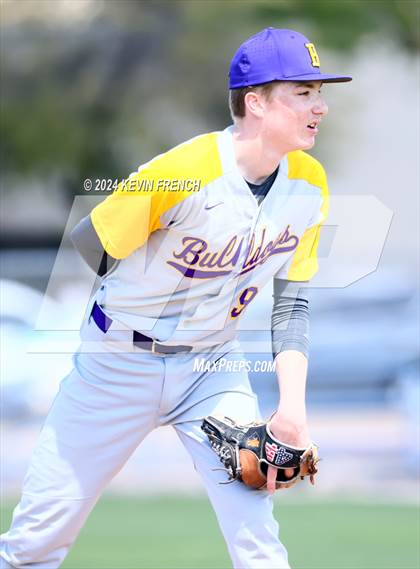 Thumbnail 2 in Regis vs Baker (Coach Bob National Invitational) photogallery.