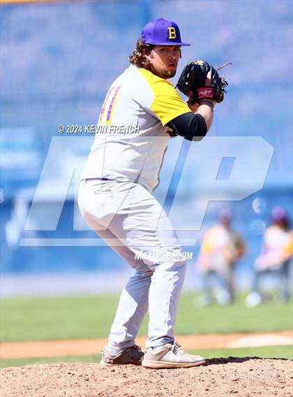 Thumbnail 2 in Regis vs Baker (Coach Bob National Invitational) photogallery.