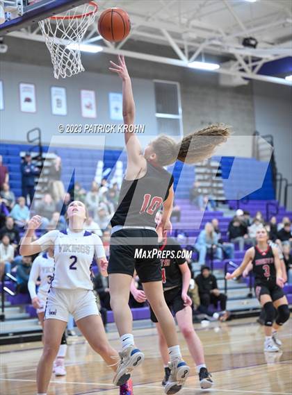 Thumbnail 1 in Lake Stevens vs. Mount Si (4A District Playoff) photogallery.