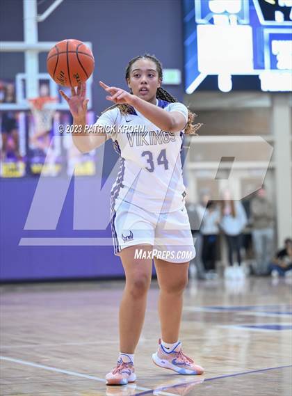 Thumbnail 2 in Lake Stevens vs. Mount Si (4A District Playoff) photogallery.