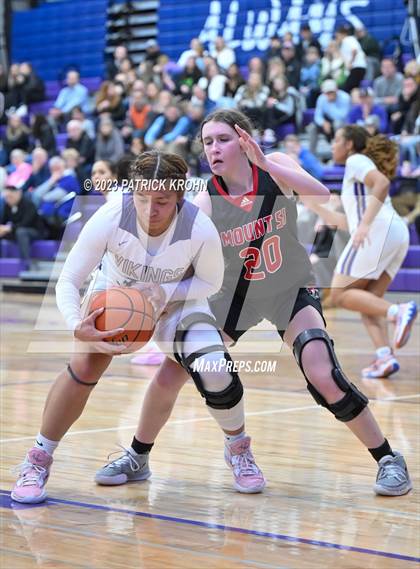 Thumbnail 1 in Lake Stevens vs. Mount Si (4A District Playoff) photogallery.