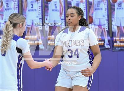 Thumbnail 1 in Lake Stevens vs. Mount Si (4A District Playoff) photogallery.