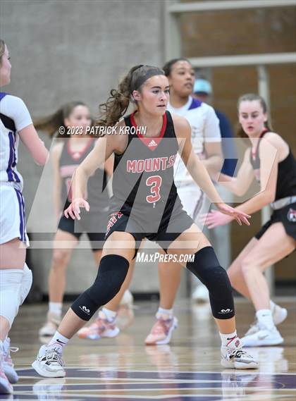 Thumbnail 3 in Lake Stevens vs. Mount Si (4A District Playoff) photogallery.