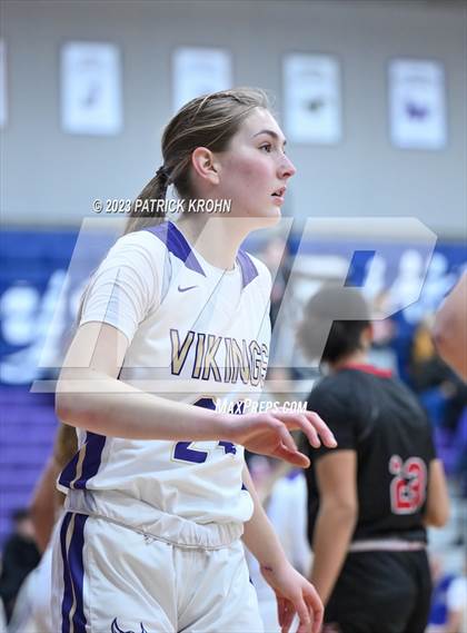 Thumbnail 1 in Lake Stevens vs. Mount Si (4A District Playoff) photogallery.