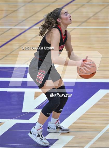 Thumbnail 1 in Lake Stevens vs. Mount Si (4A District Playoff) photogallery.