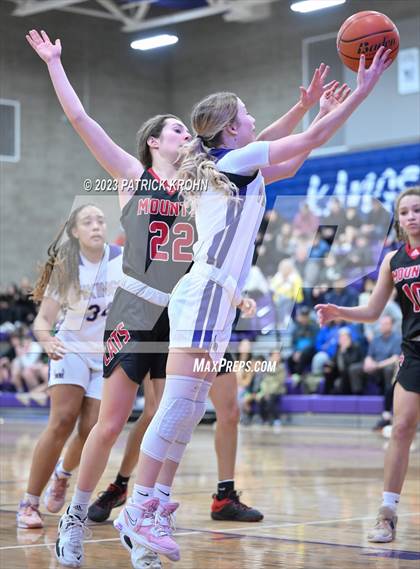 Thumbnail 3 in Lake Stevens vs. Mount Si (4A District Playoff) photogallery.