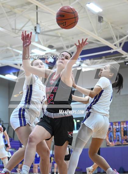 Thumbnail 1 in Lake Stevens vs. Mount Si (4A District Playoff) photogallery.