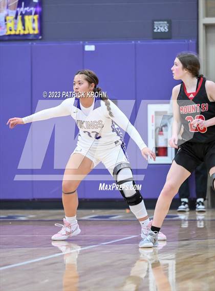 Thumbnail 3 in Lake Stevens vs. Mount Si (4A District Playoff) photogallery.
