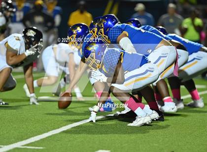 Thumbnail 3 in Stephenville @ La Vega photogallery.