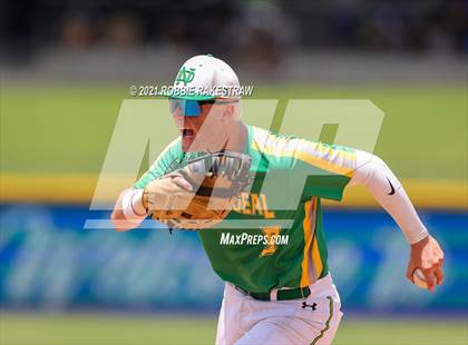 Thumbnail 2 in New Deal vs. Garrison (UIL 2A Final) photogallery.