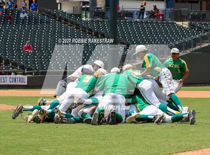 Thumbnail 2 in New Deal vs. Garrison (UIL 2A Final) photogallery.