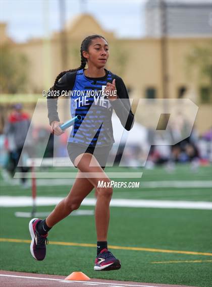 Thumbnail 2 in Devon Allen Invitational  (4X800 Relay) photogallery.