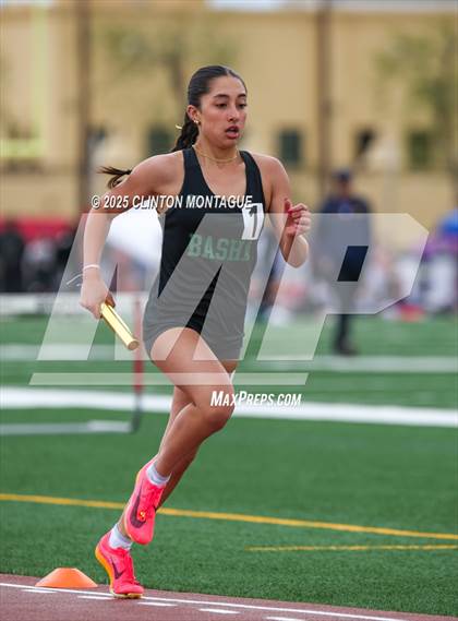 Thumbnail 3 in Devon Allen Invitational  (4X800 Relay) photogallery.