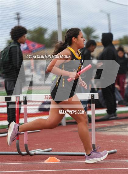 Thumbnail 3 in Devon Allen Invitational  (4X800 Relay) photogallery.
