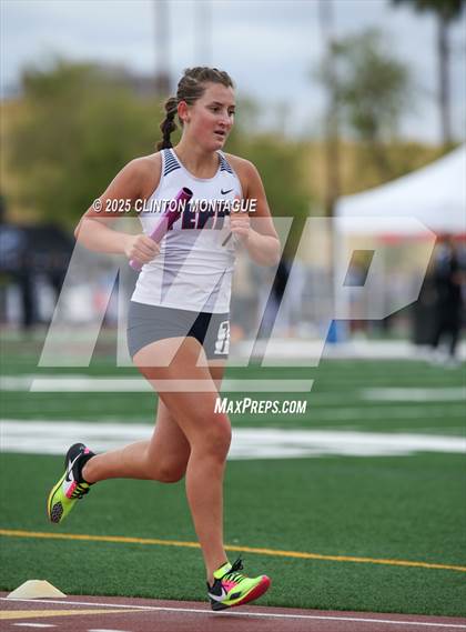 Thumbnail 2 in Devon Allen Invitational  (4X800 Relay) photogallery.