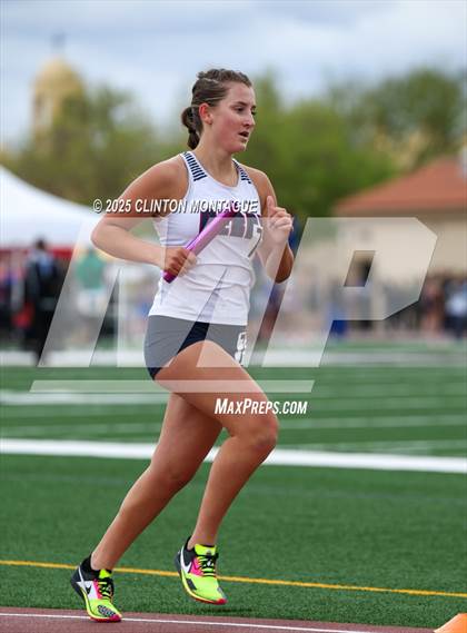 Thumbnail 1 in Devon Allen Invitational  (4X800 Relay) photogallery.