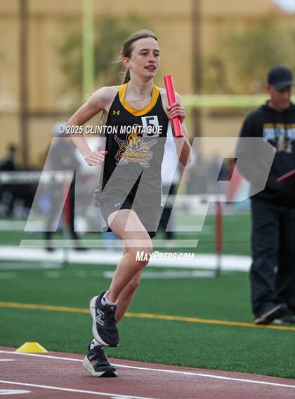 Thumbnail 2 in Devon Allen Invitational  (4X800 Relay) photogallery.