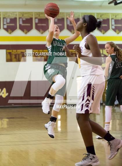 Thumbnail 2 in Loudoun Valley @ Broad Run photogallery.