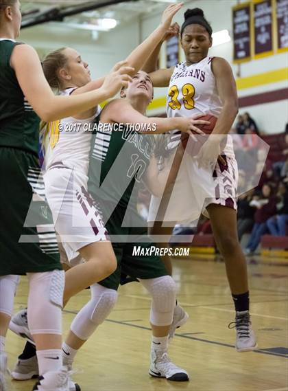 Thumbnail 1 in Loudoun Valley @ Broad Run photogallery.